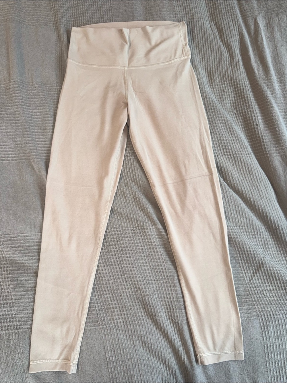 TNA Action High-Waist Leggings in Light Beige